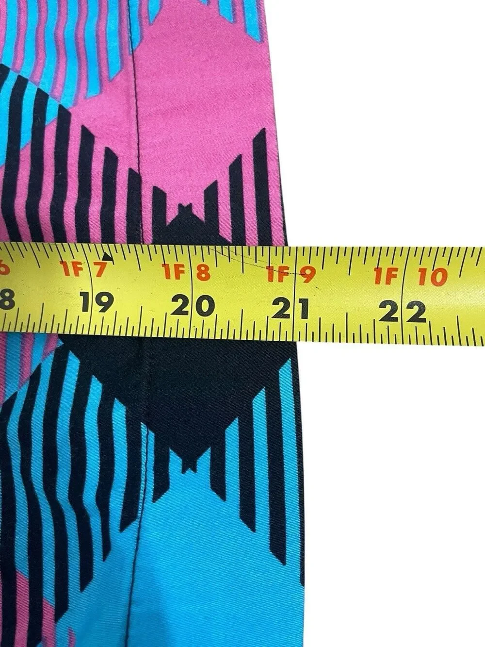Loudmouth Golf Shorts Women’s Size 36 Pink Blue Geometric Stretch Cotton